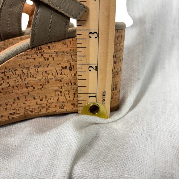 Clarks 'Elleri Plum' Sage Green Cork Wedge Sandals Comfort Cushion US 8 M - Picture 7 of 10